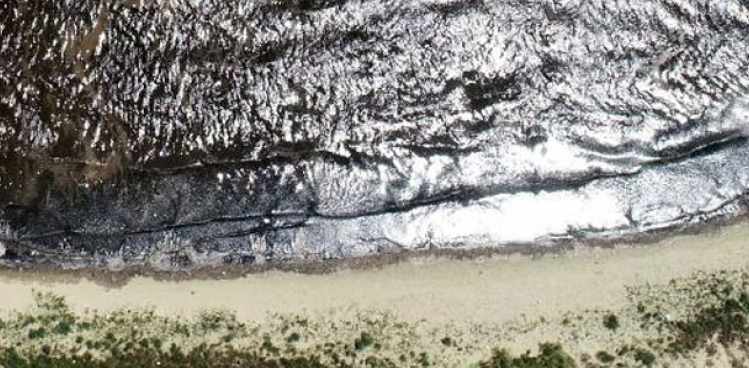 Kirlilik, Bandrma sahillerinin kumunu siyaha boyad