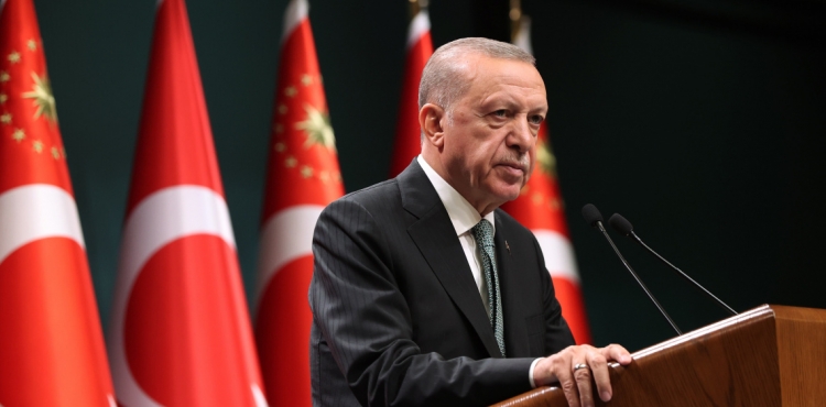 Cumhurbakan Erdoan'dan kabine sonras kritik mesajlar