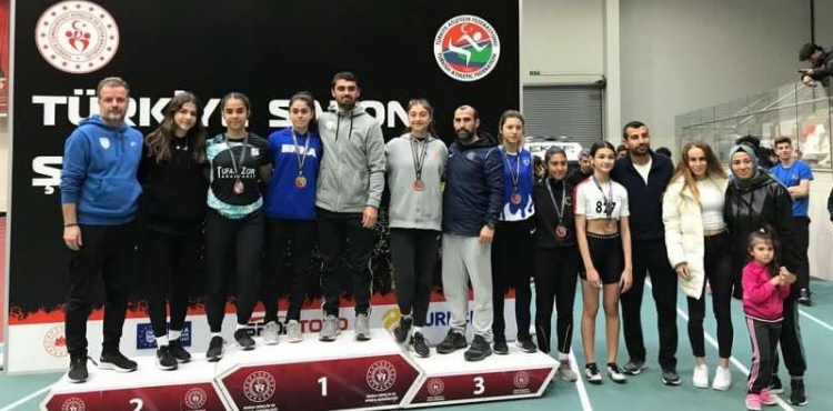 Genç sporcu Fatma Sivritaş Türkiye ikincisi oldu