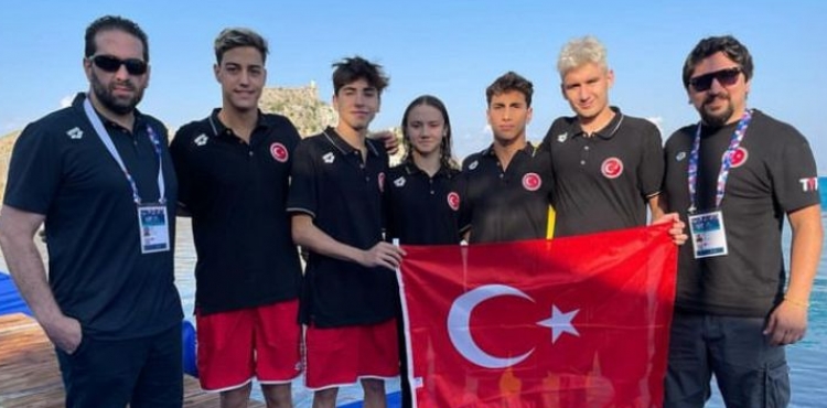 Kayserili yüzücüler Açıksu Avrupa Gençler Şampiyonası için Yunanistana gitti
