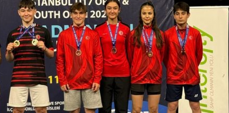 Milli badmintoncu Hasan Can bronz madalyayla dnd