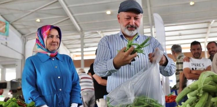 KAYSERLLERDEN BAKAN OLAKBAYRAKDARA EKOLOJK PAZAR TEEKKR