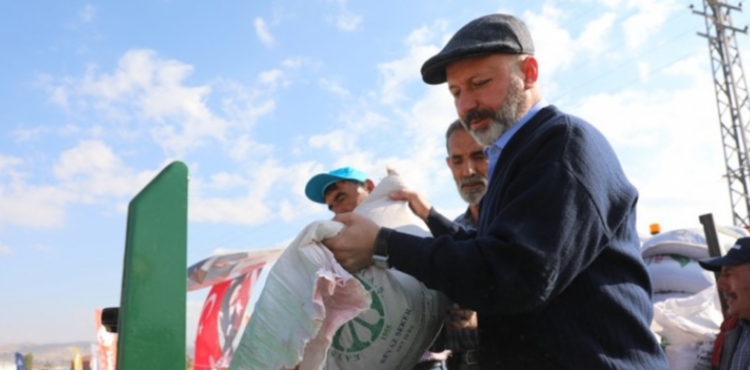 BAKAN OLAKBAYRAKDAR, TRKYE'NN DNYA SIRALAMASINDAK TARIMSAL HASILASINA BYK KATKI SALIYORUZ