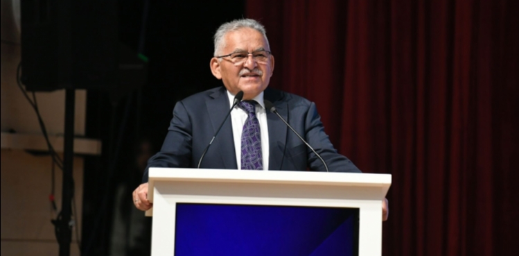 BAŞKAN BÜYÜKKILIÇ, GELECEĞİN MÜHENDİSLERİYLE “ZİRVE IEEE” ETKİNLİĞİNDE BULUŞTU