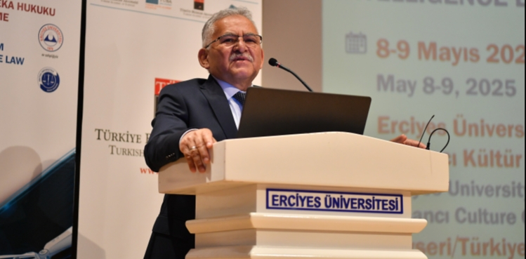 BAŞKAN BÜYÜKKILIÇ’TAN “YAPAY ZEK” VE “AKILLI ŞEHİRCİLİK” İŞ BİRLİĞİ ÇAĞRISI