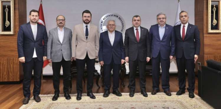 BÜYÜKKILIÇ’A, AK PARTİ HEYETİNDEN ZİYARET