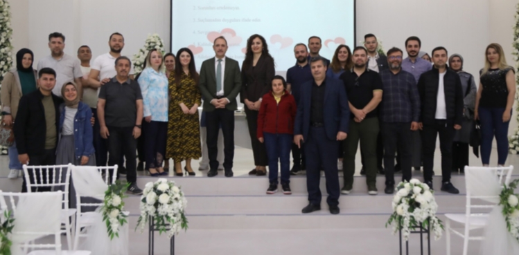 MELİKGAZİ BELEDİYESİ’NDEN EVLİLİKTE İLETİŞİM SEMİNERİ