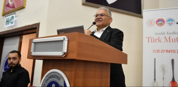 BÜYÜKKILIÇ, ASIRLIK TARİFLERLE TÜRK MUTFAĞI PROGRAMINA KATILDI