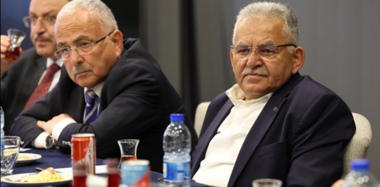 BÜYÜKKILIÇ, AK PARTİ YEREL YÖNETİMLER TOPLANTISI’NA KATILDI