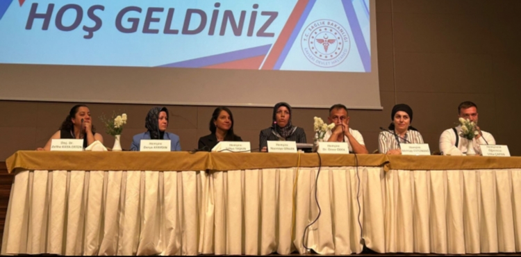 NNYÜ’DE HEMŞİRELER İÇİN 1. ACİL GÜNLERİ SEMPOZYUMU DÜZENLENDİ