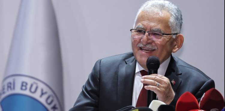 BAŞKAN BÜYÜKKILIÇ'TAN KARTAL KATLI KAVŞAĞI PROJESİ VE ULAŞIM YATIRIMLARI SUNUMU