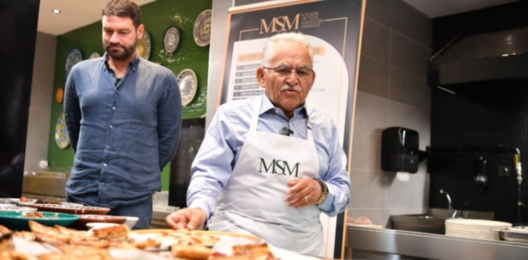BAKAN BYKKILI NL GYD, MUTFAA GRD, MSM YEMEKLERN TANITTI