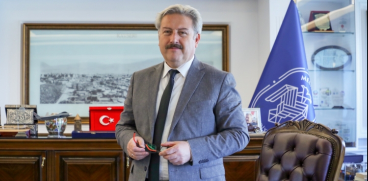 BAKAN PALANCIOLU BABALAR GNܒN KUTLADI