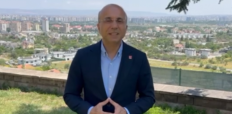 CHP’Lİ AŞKIN GENÇ: HER LİTRE SÜT ZARAR, ÜRETİCİ BORÇLA YAŞIYOR