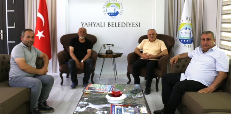 Kirazlı, Derebağ ve Çağlayan Mahalle Muhtarlarından Başkan Öztürk’e Teşekkür Ziyareti