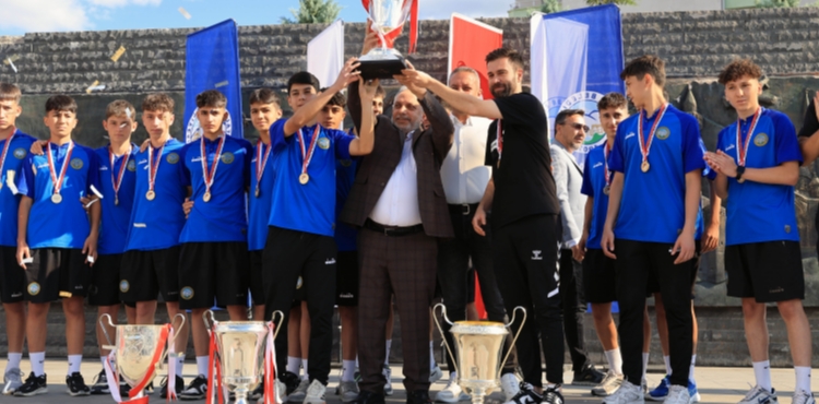 TALAS’IN ALTIN ÇOCUKLARI YİNE TARİH YAZDI
