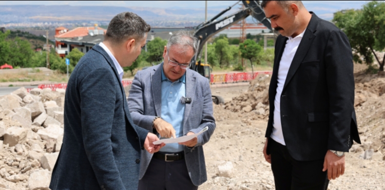 Erciyes Mahallesinde Yol Geniletme almalar Sryor