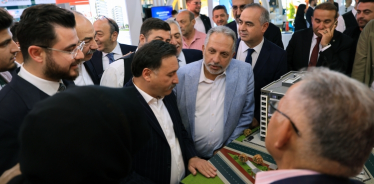 TALAS BELEDİYESİ YAPI FUARINDA VİZYONUNU KONUŞTURDU