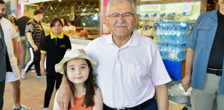 BAŞKAN BÜYÜKKILIÇ’TAN ERCİYES’TE HAFTA SONU ZİYARETİ: “KIŞI BAŞKA, YAZI BAŞKA GÜZEL”