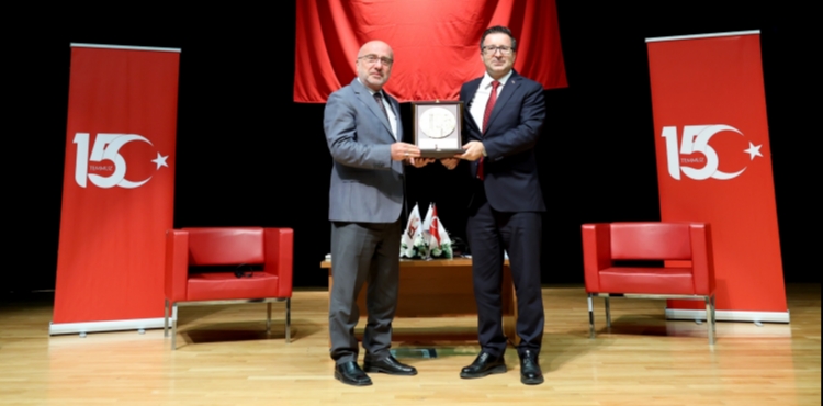 KAYÜ’de “Zaferin Adı Türkiye: Küresel Açıdan 15 Temmuz ve Darbe Direnişi” Başlıklı Konferans Düzenlendi