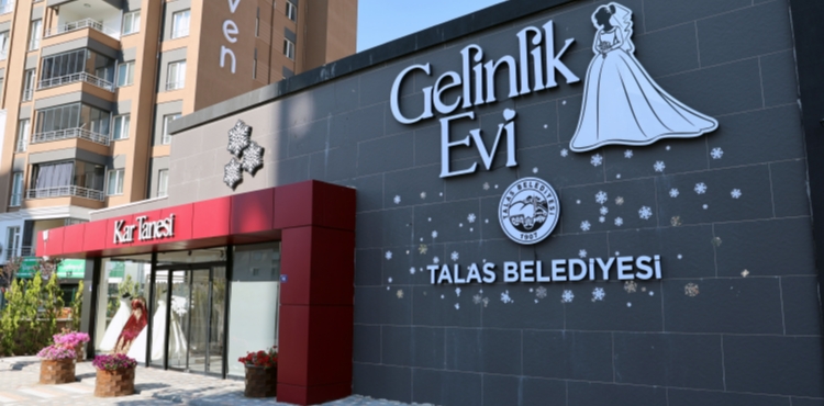 KAR TANESİ GELİNLİK EVİ GÖNÜLLERİ FETHETTİ