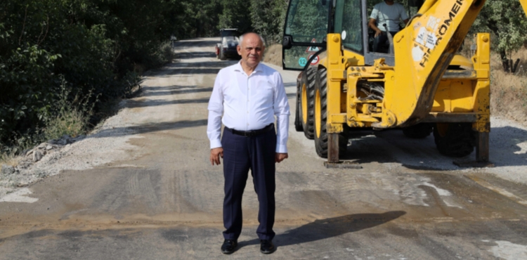 ÇAĞLAYAN MAHALLESİ’NDE DOĞALGAZIN ARDINDAN SICAK ASFALT KONFORU 2 KM’LİK ASFALT SERİMİNİ BAŞKAN ESAT ÖZTÜRK YERİNDE İNCELEDİ