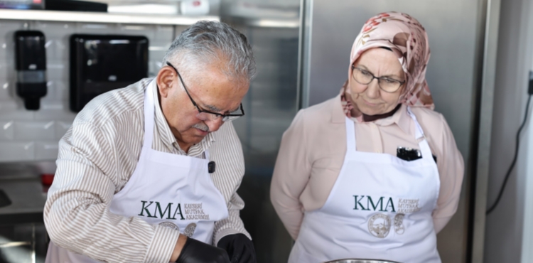 BAŞKAN BÜYÜKKILIÇ’TAN GASTRONOMİ ŞEHRİ KAYSERİ’Yİ TERCİH EDECEK ÖĞRENCİLERE BURS VE İSTİHDAM MÜJDESİ
