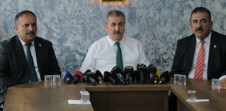 Destici: Onlara güvenmiyorum, çünkü onlar hainler topluluğu
