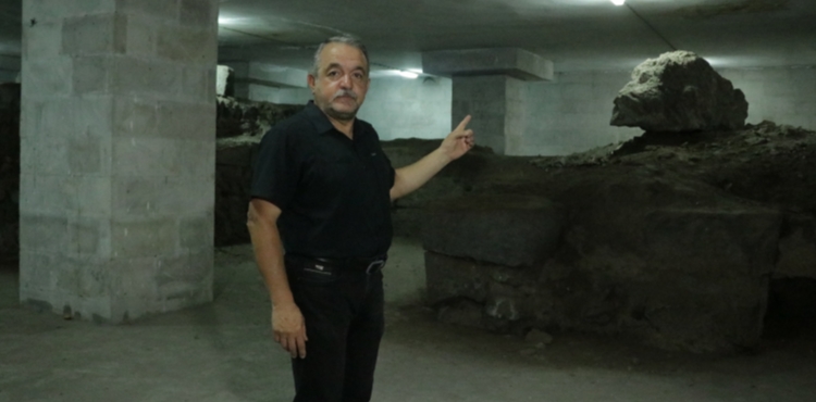 Tarihi kapalı çarşının altındaki medresenin kalıntılarının turizme kazandırılması talebi