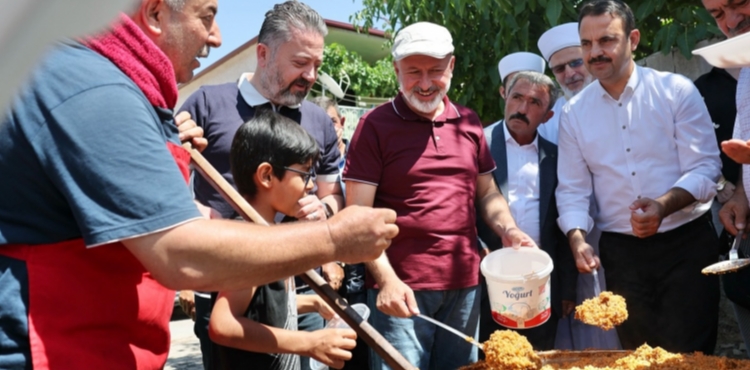 BAKAN OLAKBAYRAKDAR, SILA- RAHM ENLNDE HEMEHRLERYLE BULUTU