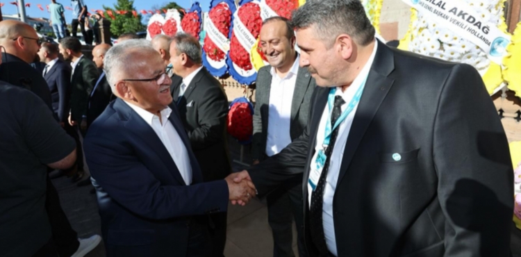 BAŞKAN BÜYÜKKILIÇ, AVRUPA’DAKİ KAYSERİLİLERLE GÖNÜL KÖPRÜSÜ OLACAK MERKEZİ AÇTI