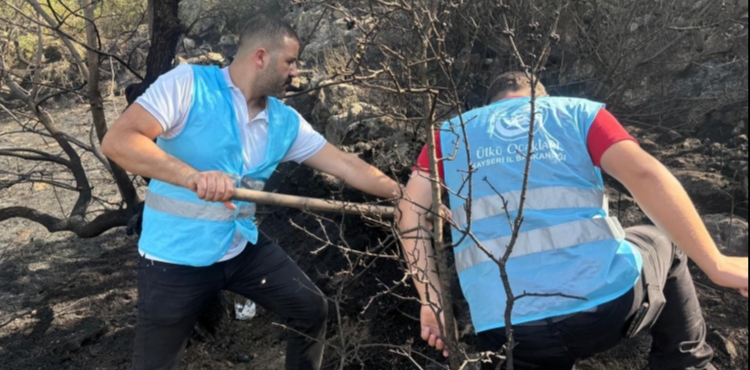 ÜLKÜ OCAKLARI KAYSERİ İL BAŞKANLIĞI’NDAN İKİ AYRI YANGINA MÜDAHALE