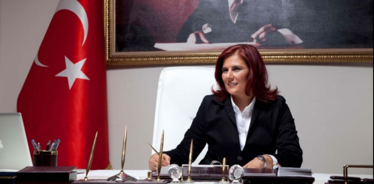 zlem eriolu, CHP'den istifa etti