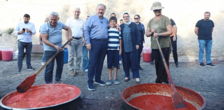 KAYSERİ MİLLETVEKİLİ AYŞE BÖHÜRLER MELİKGAZİ BELEDİYESİ SALÇA GÜNLERİ’NE KATILDI