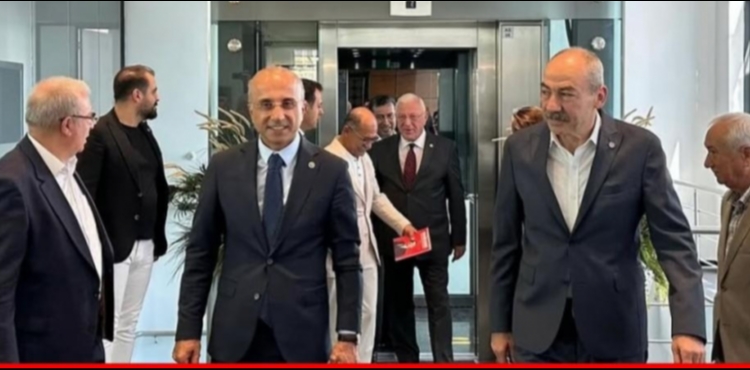CHP’li Aşkın Genç: 23 yıllık AKP iktidarında, özel sektörün dış borcu 287 milyar dolara dayandı