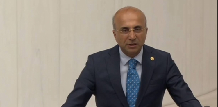 CHP’li Aşkın Genç: “Çiftçi beş yılda %710 daha borçlu hale getirildi”