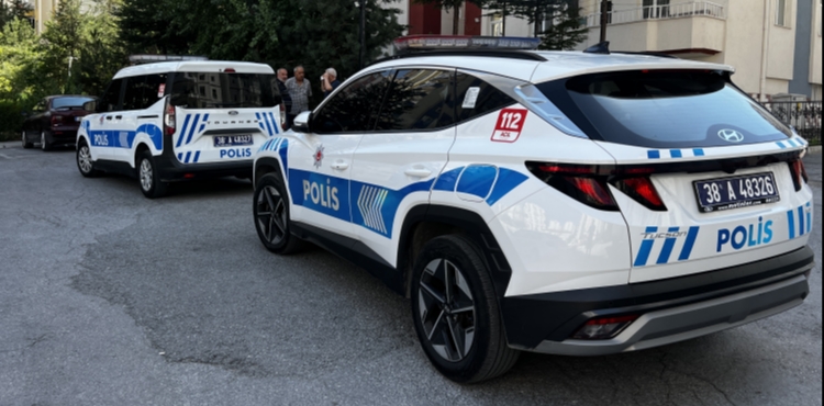 Kayseride baklanan bina grevlisi ar yaraland