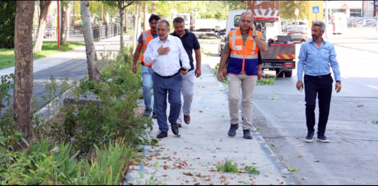BAŞKAN YALÇIN, ‘BELEDİYE MAHALLEMİZDE’ EKİPLERİYLE