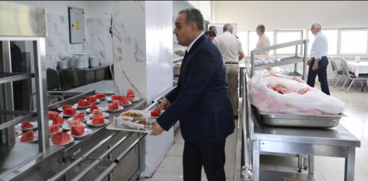 ERÜ Rektörü Prof. Dr. Altun, Tıp Fakültesi Öğrencileri ile Bir Araya Geldi