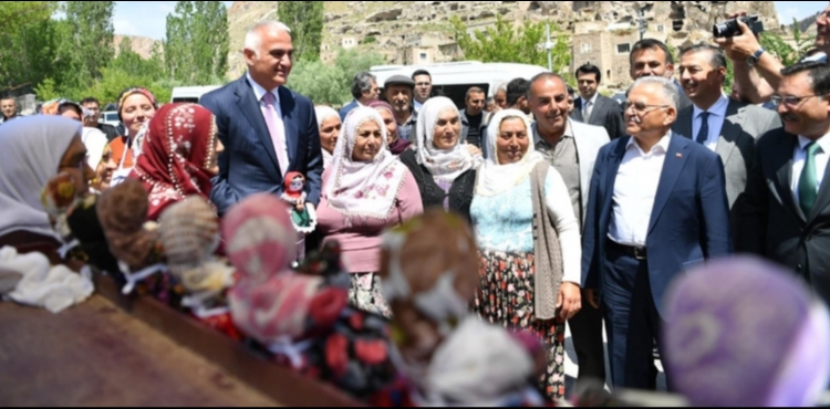 “TÜRKİYE KÜLTÜR YOLU FESTİVALİ KAYSERİ’MİZDE BAŞLIYOR, HERKESİ DAVET EDİYORUM”