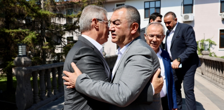 KAYSO’dan AKAY’A Ziyaret