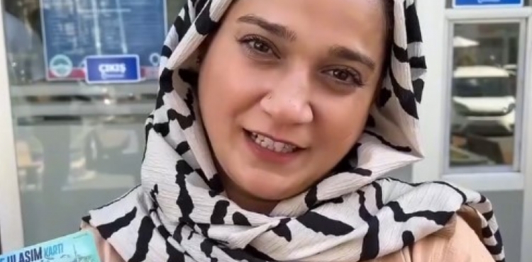 BÜYÜKŞEHİR’İN AİLE YILI KAPSAMINDAKİ ‘ANNE ULAŞIM KARTI’ PROJESİ’NE ANNELERDEN TAM NOT
