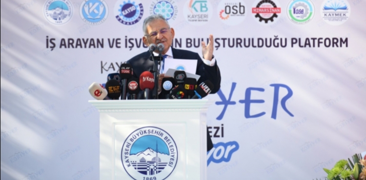 KAYSERİ KARİYER MERKEZİ, AĞUSTOS AYINDA YÜZLERCE VATANDAŞIN İŞ BULMASINA ARACI OLDU
