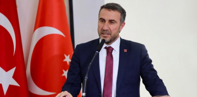 Sayın vekil, keşke sadece kendi yaptığı çalışmaları anlatsa