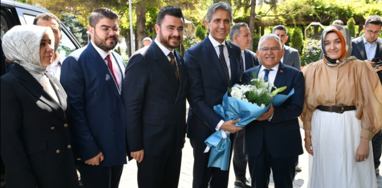 BAŞKAN BÜYÜKKILIÇ, AK PARTİ GENEL BAŞKAN YARDIMCISI DEMİR’İ AĞIRLADI