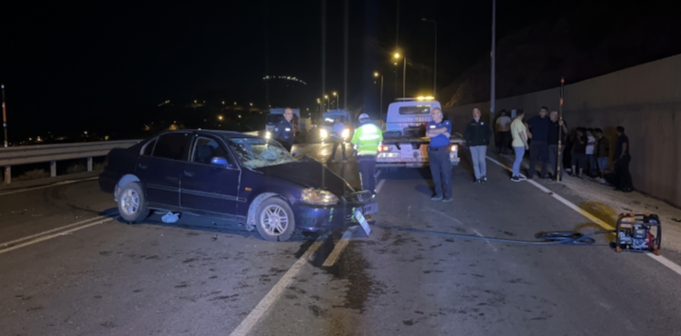 Kayseri'de otomobil ile kamyonet arpt: 1 l, 4 yaral