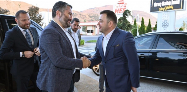 Sanayi ve Teknoloji Bakan Yardmcs Oru Baba nan Kayseri OSByi Ziyaret Etti