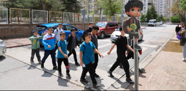 TALAS'TA OKUL GEÇİTLERİ HEM SEVİMLİ HEM GÜVENLİ