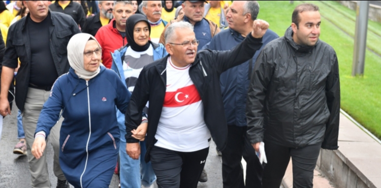 KAYSER'DE HEYECAN DORUKTA: 5. ULUSLARARASI KAYSER YARI MARATONUNA SAYILI GNLER KALDI
