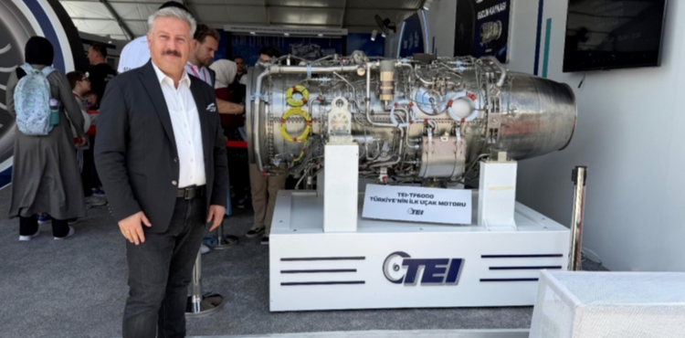 BAŞKAN PALANCIOĞLU HAVACILIK LİSESİ ÖĞRENCİLERİ İLE TEKNOFEST’İ ZİYARET ETTİ